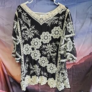 Chic Black and Cream Floral Lace Blouse